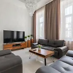 Luxury Dream Home At The Basilica 3Br/2Bath
