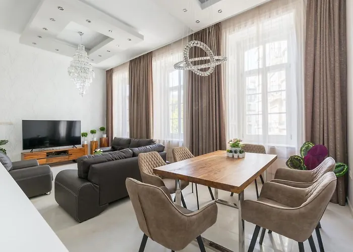 Luxury Dream Home At The Basilica 3Br/2Bath