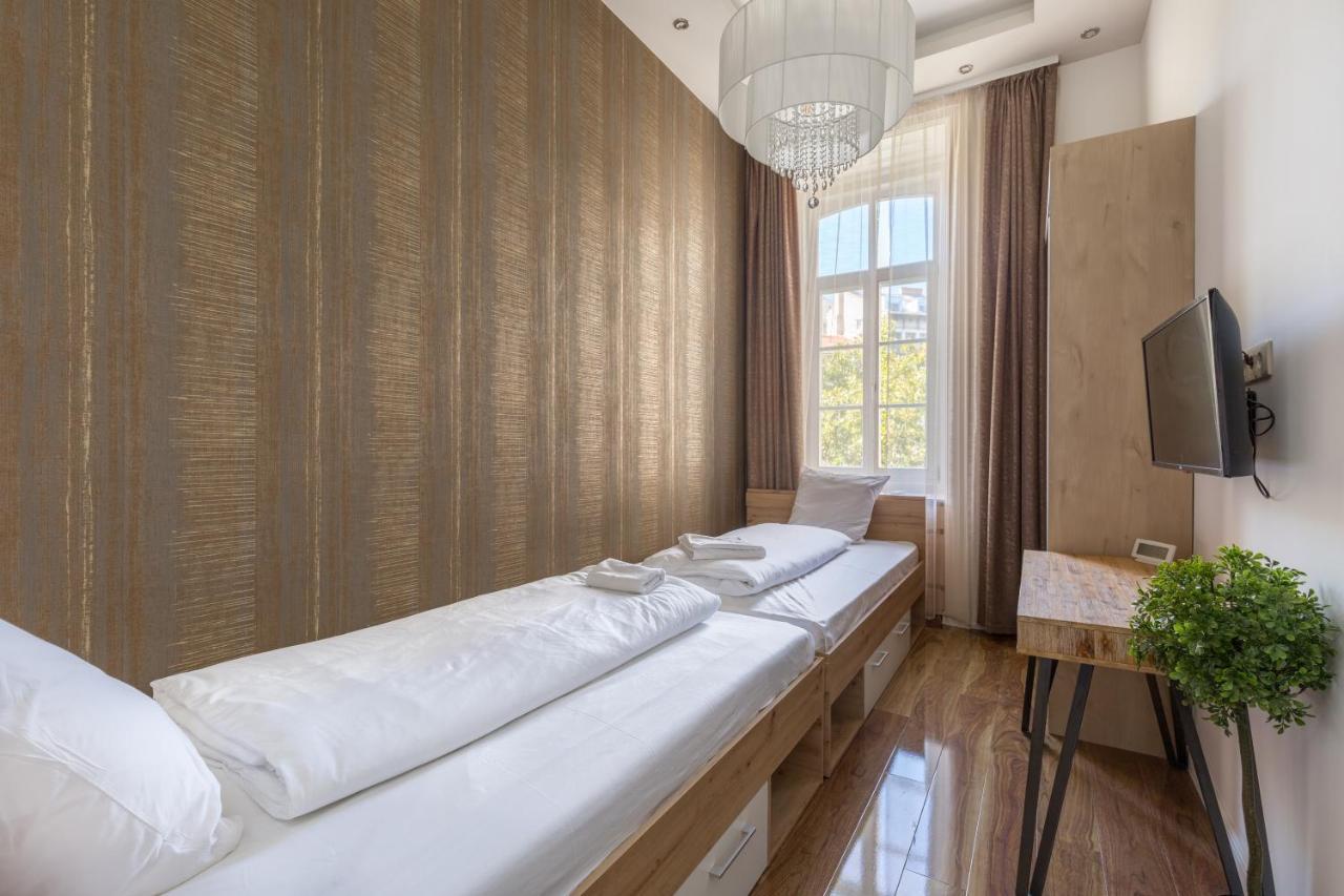 Apartment Luxury Dream At The Basilica 3br/2bath Budapest