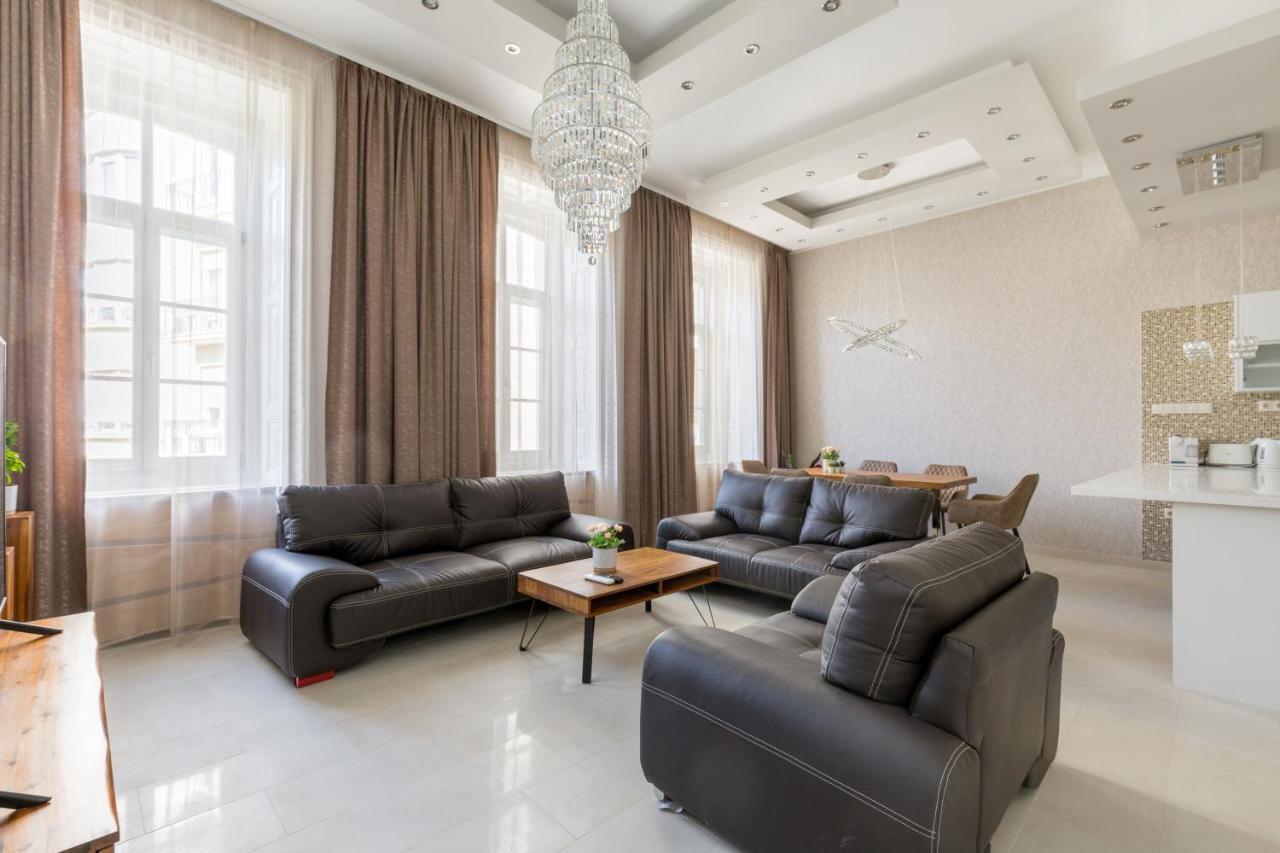 Luxury Dream At The Basilica 3br/2bath Apartment *