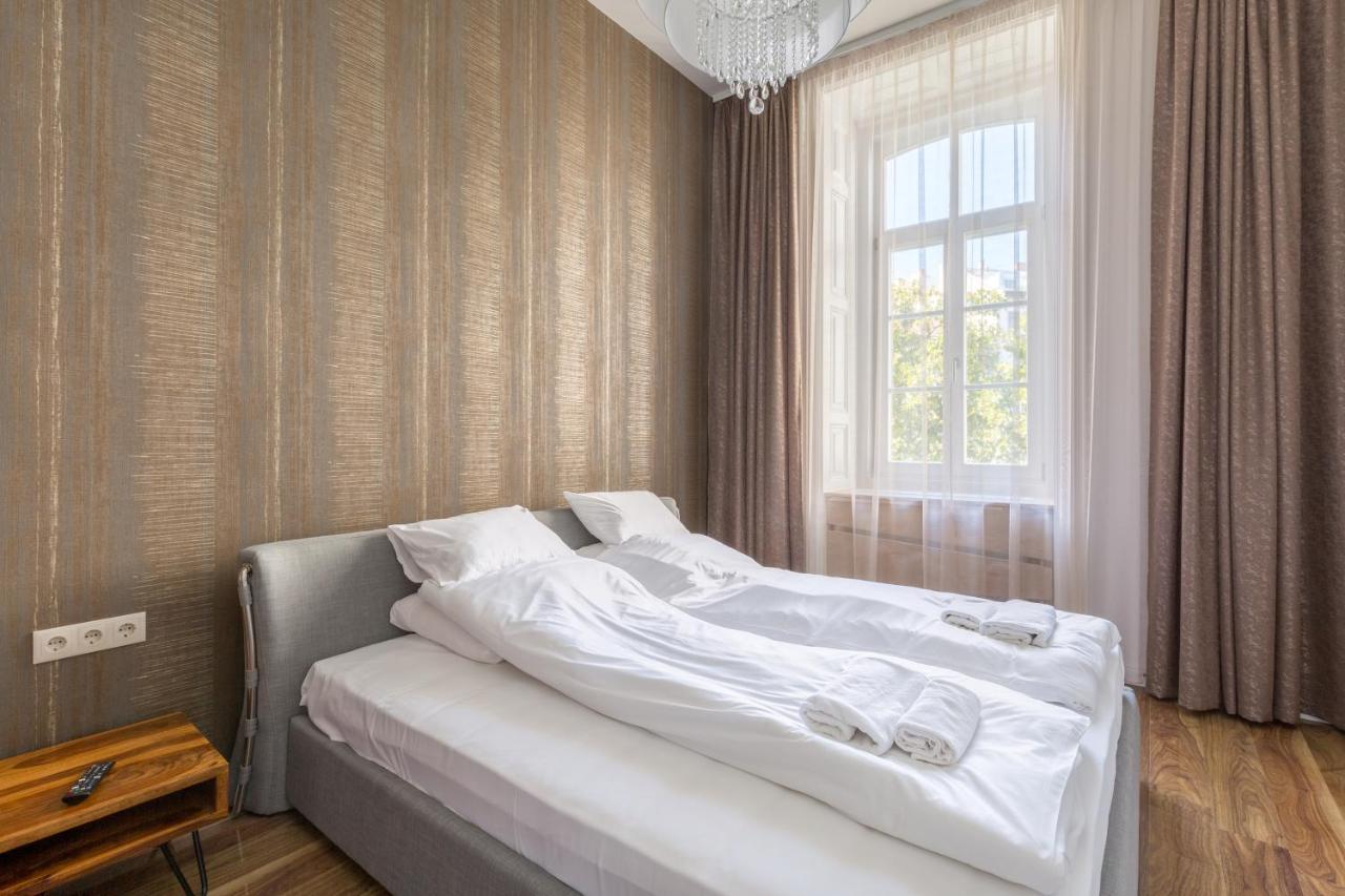 Luxury Dream At The Basilica 3br/2bath Apartment *