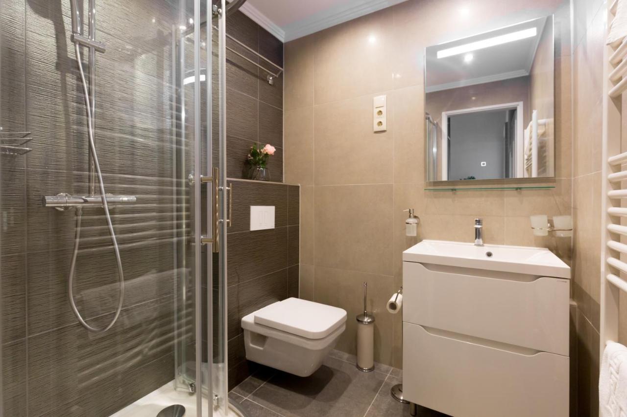 Apartment Luxury Dream At The Basilica 3br/2bath Budapest